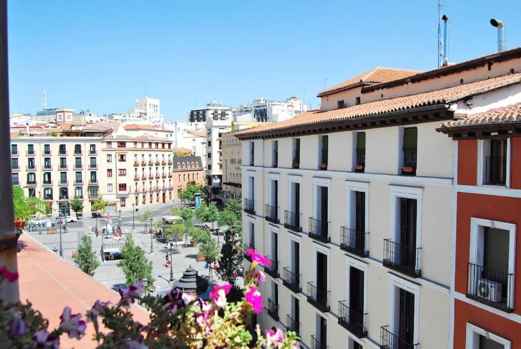 El Apartamento En Opera Palacio Real Madrid Bagian luar foto