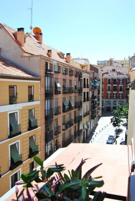 El Apartamento En Opera Palacio Real Madrid Bagian luar foto