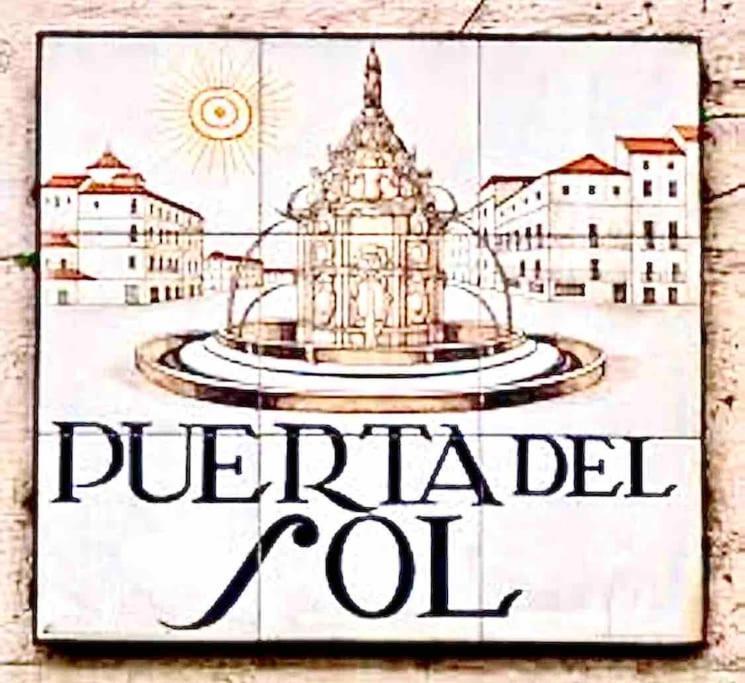El Apartamento En Opera Palacio Real Madrid Bagian luar foto